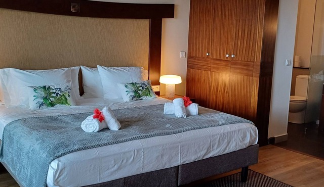 Matavai View - Premium Oceanfront Suite