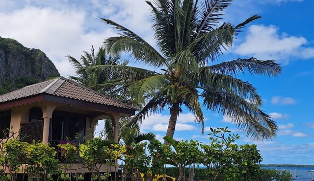 MAUPITI - Sea view family bungalow en 1/2 pension