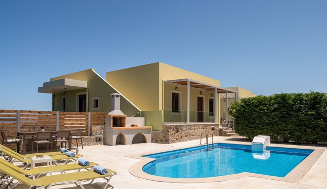 Mela Villa Lemon with Private Pool, Eco Friendly
