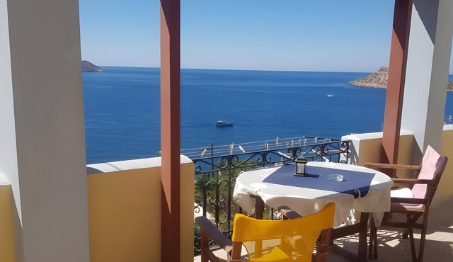 Melina's Sunset – Cozy Flat with 2 Bedrooms, 2 Baths and Stunning Bay View