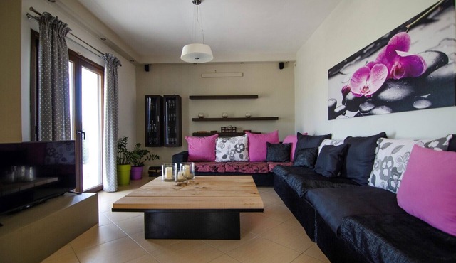 MENTAS COUNTRY VILLA