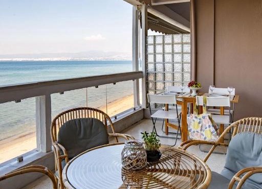 Metaxa Seafront Apartment
