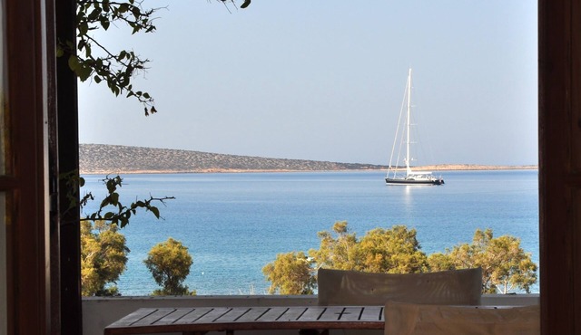 Michalis Apartments near the beaches with sea view