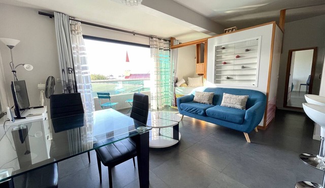 Moana Studio - downtown Papeete - WiFi/A/C/Netflix/parking - 3 people