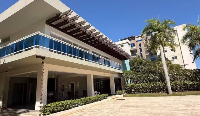 Modern penthouse with Jacuzzi near the airport