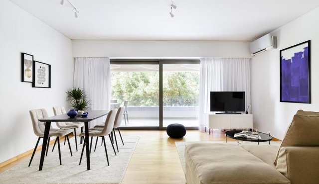 Modern 1BD Apartment close to the Acropolis Museum by UPSTREET