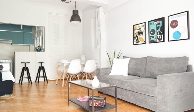 Modern Downtown Flat near the Acropolis by UPSTREET
