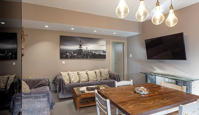 Modern Spacious Apartment near Karfas Beach