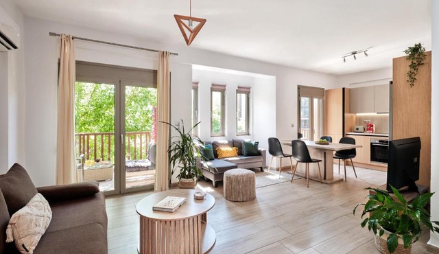ModernPastel Apartment - Private Parking,Near the Old Port