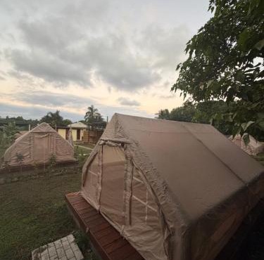 Moorea Camping Valley