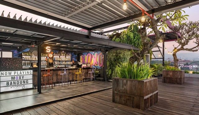 Moxy Bandung