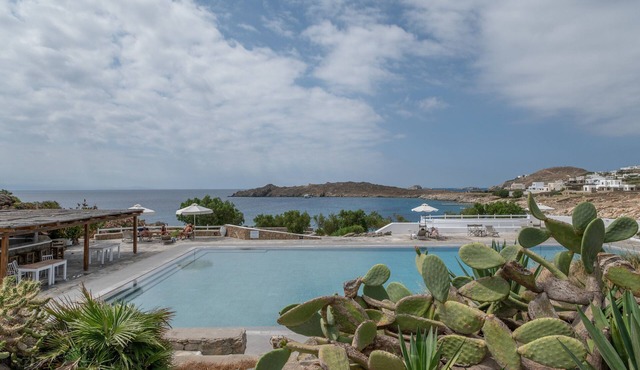 Mykonian Dream Studio – Pool, Beach & Luxury