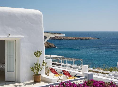 Mykonos Lolita, a Resort to Live