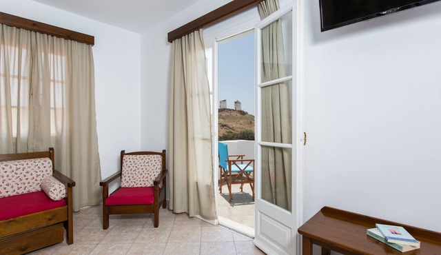 Mylos Hotel