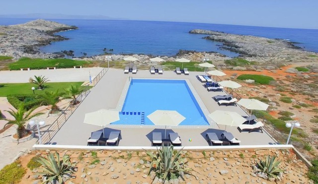 Nanakis Beach Apartments