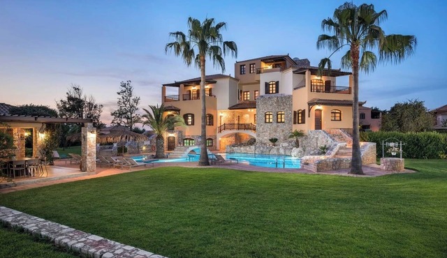 Natali Luxury Villa (Iason Villas), 9 Bedrooms