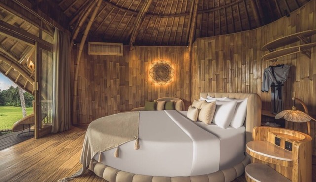 Nature 1BR Bamboo Villa Overlooking Ricefields