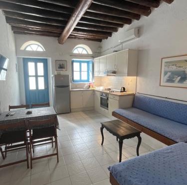 Neoclassical apartment, Central Chora Andros