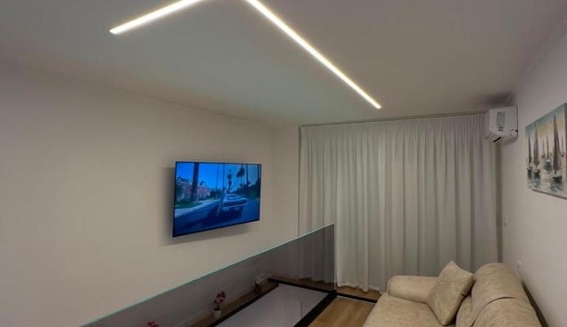 Nevi's Room 1
