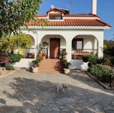 Nicolas Traditional House Istrios