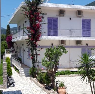 Nidri Studios Apartments
