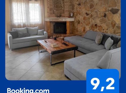 Nikos House Megara