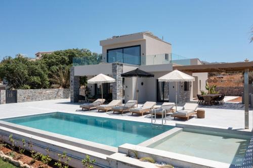 Nysa Luxury villa 1