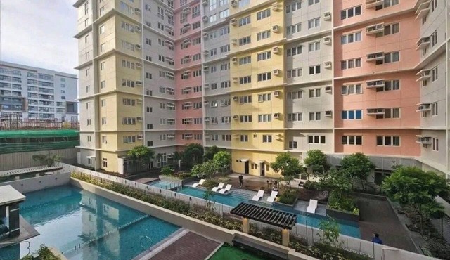 Oasis 8 Bacolod/Luxury Stay in Upper East Bacolod/Pool, Mini Golf & Gameroom
