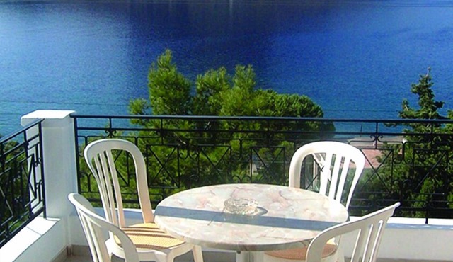 Oasis Hotel