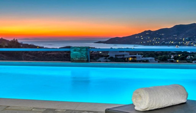 Oceania House with sea view