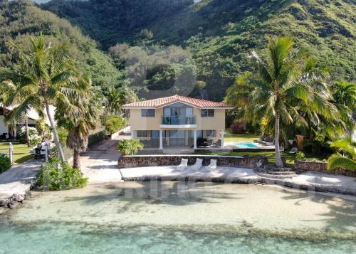 Only Moorea
