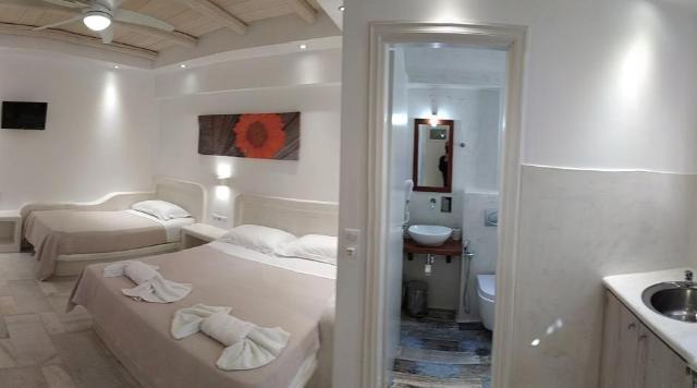 Ostria Hotel