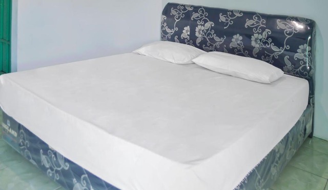 OYO 1745 Guest House Nur Aziziah Syariah 2