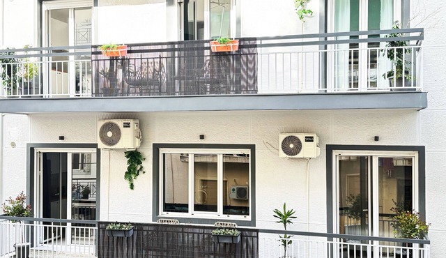 P&P Entire building rooftop jacuzzi