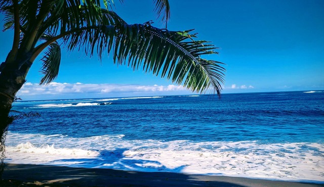 "Papara - Taharuʻu Beach 2BR House - Surf & Family - garden & secure garage