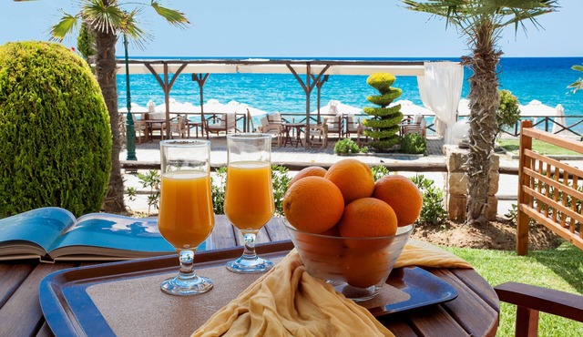 Paralio Hotel