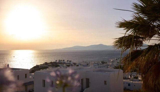 Peaceful Getaway: Stylish Suite w/Private Terrace & Panoramic Sea Views