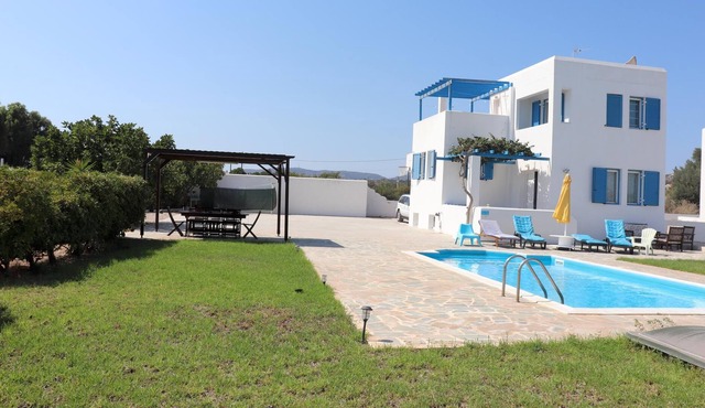 Perfect vacation in a beautiful holiday house with pool, garden, wifi | Rhodos