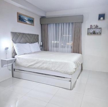 Persimmon Studios - Studio Unit- 16th Floor - 1641
