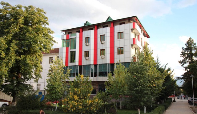 Piazza Hotel