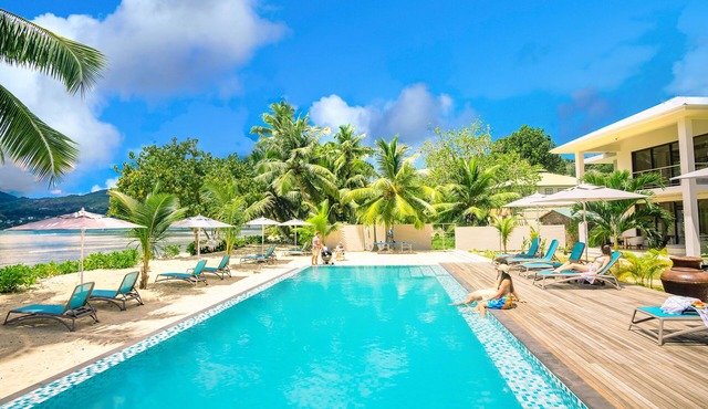 Pineapple Beach Villas