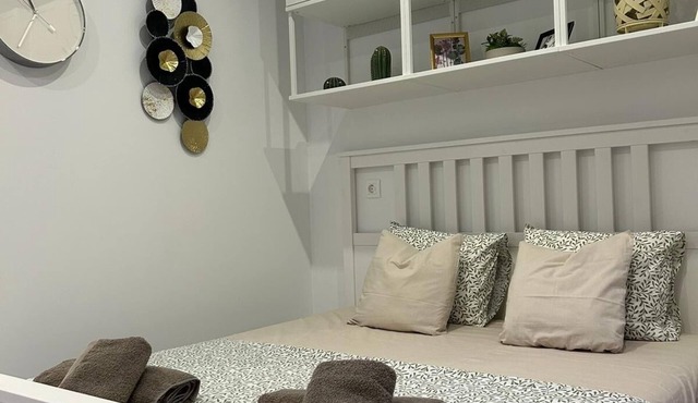 Premium Cozy studio with AC and Free WiFi in enjoyable Paralia - DANAI 14