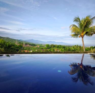 Private Full Villa - The Dharma Lovina Mountain, Sea & Sunset View