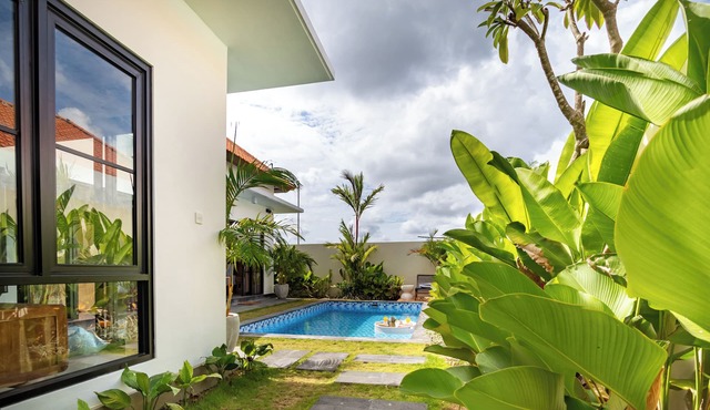 PROMO Canggu + Brand NEW Villa + HUGE Pool +PS5!