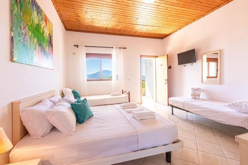 Radhima Sea View Studio Apt 2 - Kitchen, Parking & Balcony