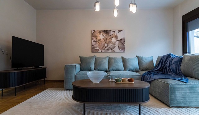 Refined 2 bedroom Luxury in Kalamaria