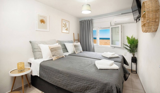 Relaxation in this house with the sound of the sea