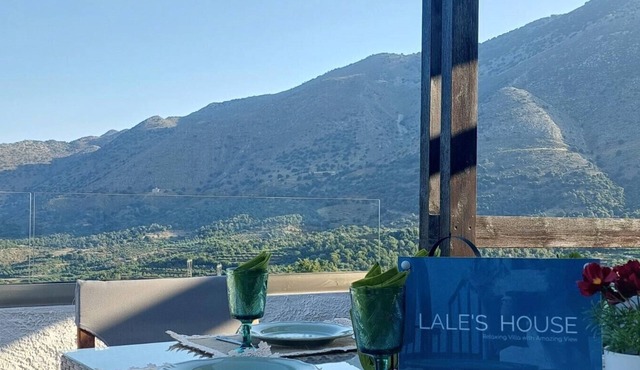 Relaxing villa with amazing view