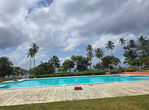 Rest in Paradise, Pool, Beach and Terrace