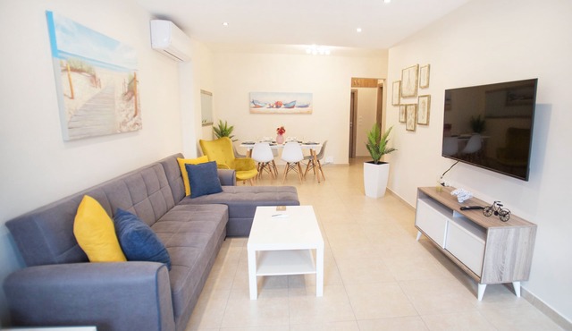 Rhodes Marine New House is located in the city of Rhodes!